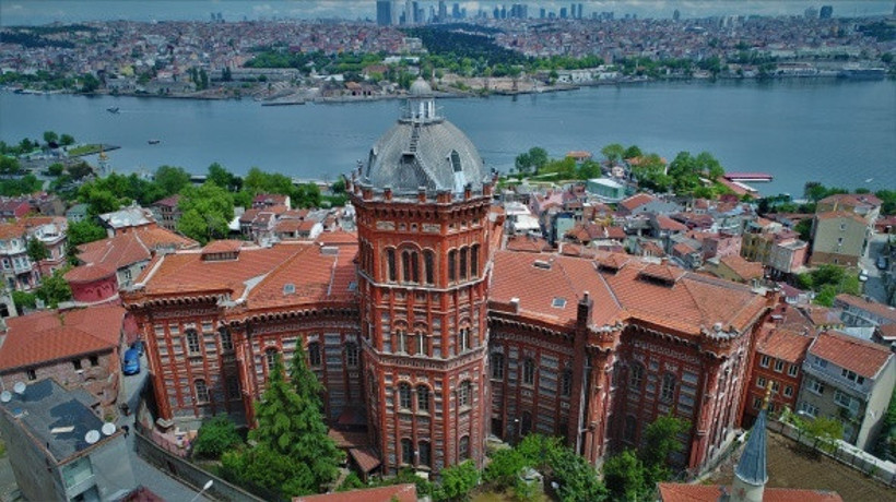 Fatih'in fermanıyla kurulmuştu: 571 yıllık tarihi okul boşaltılıyor! - Resim : 1