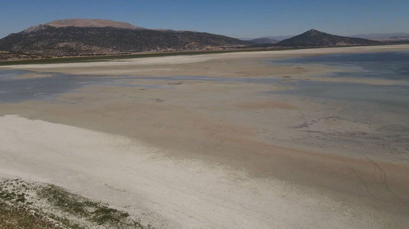 Eğirdir Gölü ikiye bölündü: “Yedi renkli göl” çığlık atıyor - Resim: 4