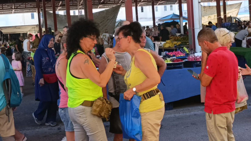 Akın akın geldiler, esnaf bayram etti - Resim: 2