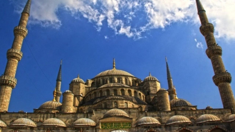 2026 BAYRAM TARİHLERİ: Gelecek yıl Ramazan Bayramı, Kurban Bayramı ne zaman? - Resim: 1