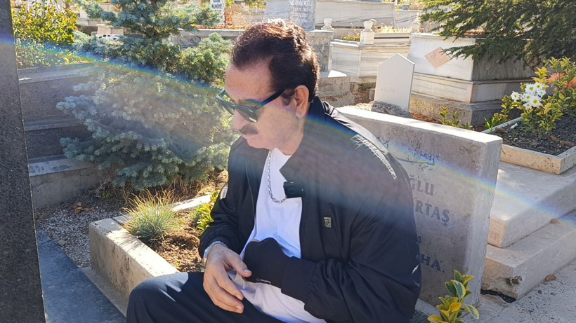 İbrahim Tatlıses, Neşet Ertaş'ın mezarını ziyaret etti - Resim: 3