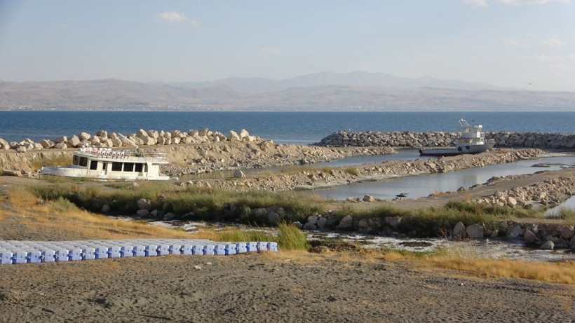 Van Gölü alarm veriyor! Su çekilmesi 3 kilometreye ulaştı - Resim: 3