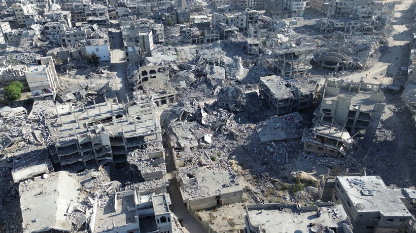 Gazze’nin güneyinde ateşkes sonrası acı manzara: Han Yunus’taki yıkım havadan görüntülendi - Resim: 16