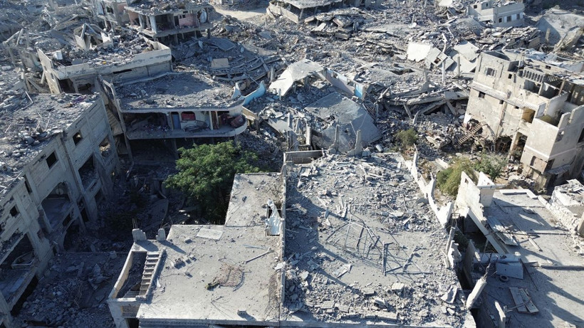 Gazze’nin güneyinde ateşkes sonrası acı manzara: Han Yunus’taki yıkım havadan görüntülendi - Resim: 11