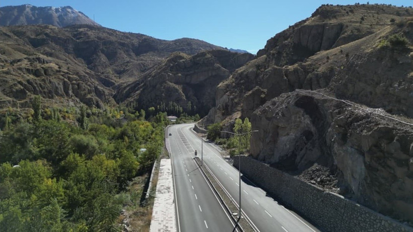 Yeni yol düzenlemesi ulaşımı uzattı: 200 metre 3 kilometreye çıktı - Resim : 1