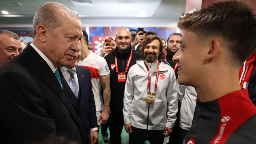 Erdoğan'dan soyunma odasında Milli Takıma tebrik - Resim: 7