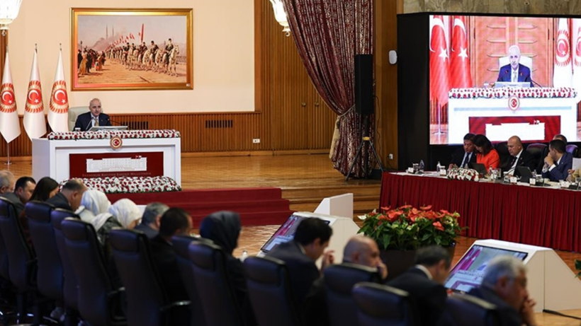 Komisyon İmralı'ya gidecek mi? Milletvekilleri Öcalan'la görüşecek mi? - Resim: 1