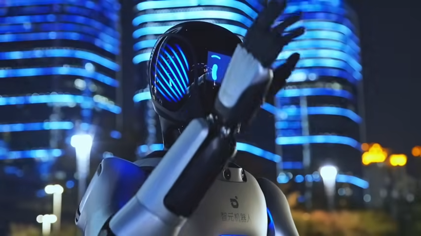 Çinli insansı robot, şehirler arası yürüyüşle Guinness rekoru kırdı - Resim: 3