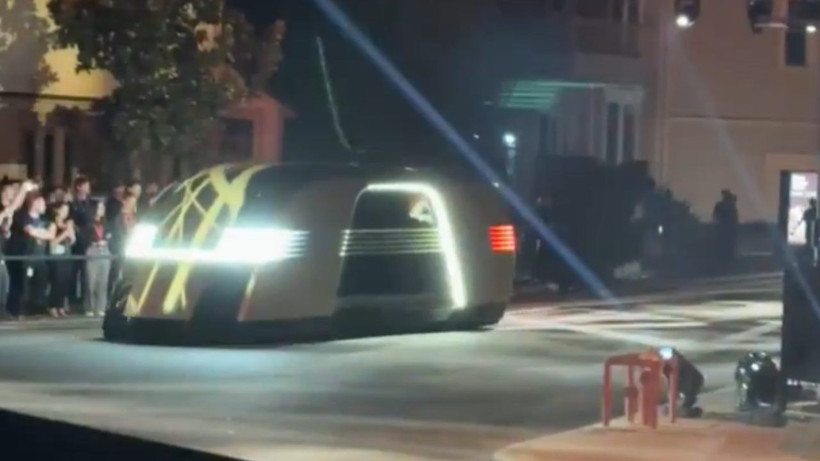 Elon Musk 'geliyor' diyerek paylaştı: İşte Tesla'nın yeni minibüsü Robovan! - Resim: 3