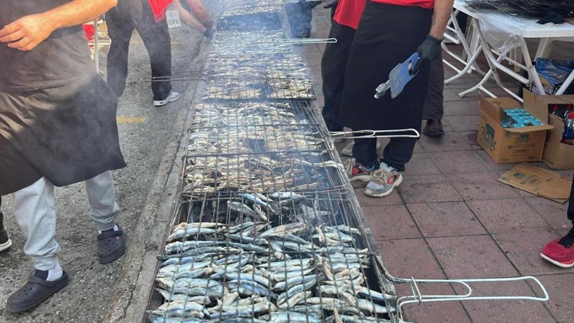 Herkes Karadeniz sandı ama! 7 ton hamsiyi bedava yediler - Resim: 11