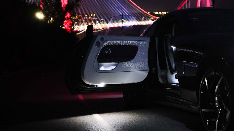 En güçlü Rolls-Royce Black Badge Spectre İstanbul’da tanıtıldı: İşte fiyatı ve özellikleri - Resim: 1