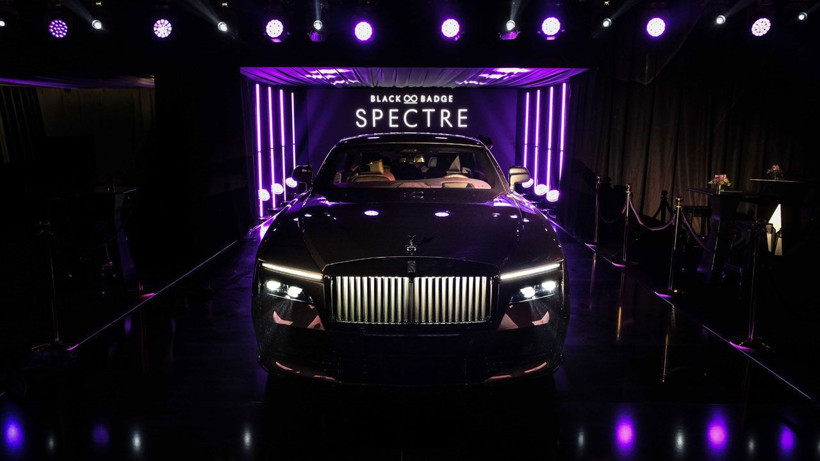 En güçlü Rolls-Royce Black Badge Spectre İstanbul’da tanıtıldı: İşte fiyatı ve özellikleri - Resim: 6