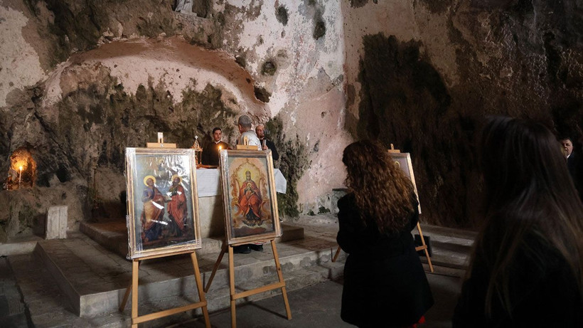 Dünyanın ilk mağara kilisesinde noel ayini: Antakya’da manevi buluşma - Resim: 5