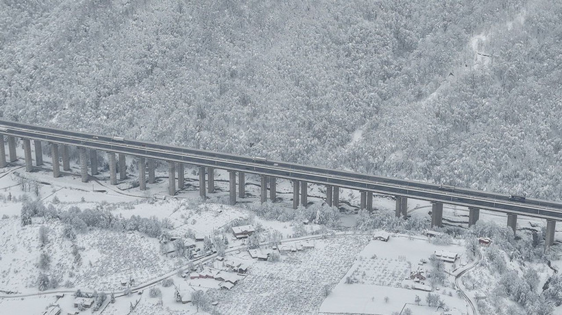 Bolu Dağı geçişinde ulaşım normale döndü - Resim: 4