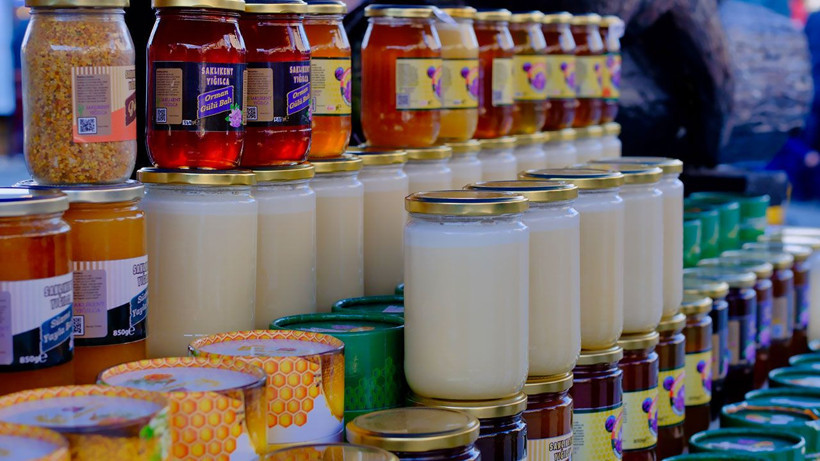 Görenler şaşırıyor, tadanlar vazgeçemiyor: Beyaz bal merak uyandırıyor - Resim: 3