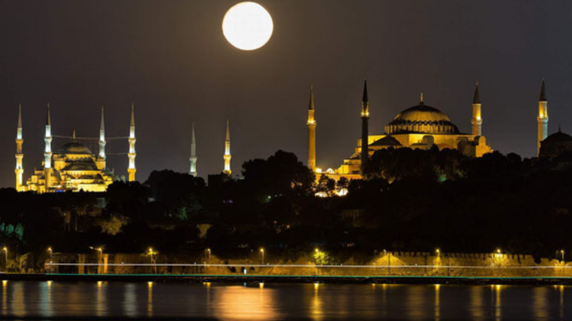 2026 İzmir'de ilk sahur saat kaçta? İzmir iftar ne zaman açılacak? 2026 İzmir Ramazan imsakiyesi... - Resim: 1