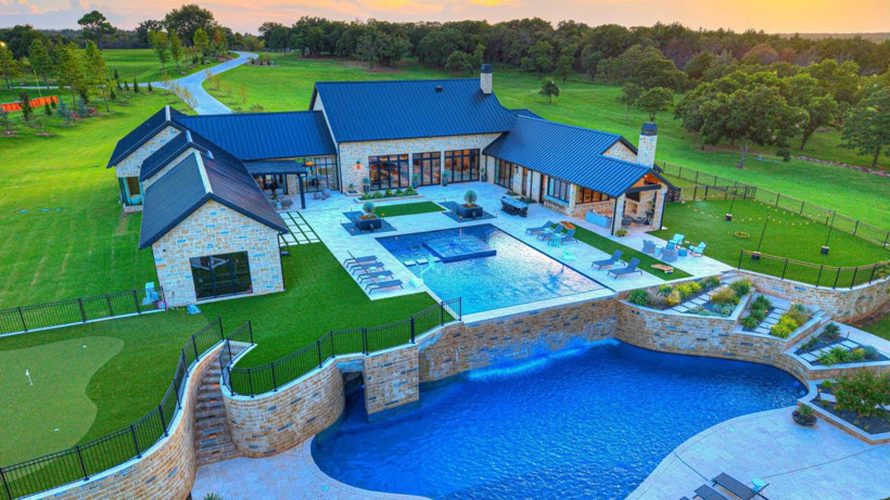 Sadece havuzuna 2 milyon dolar harcadı! Efsane sporcu malikanesini satıyor - Resim: 9