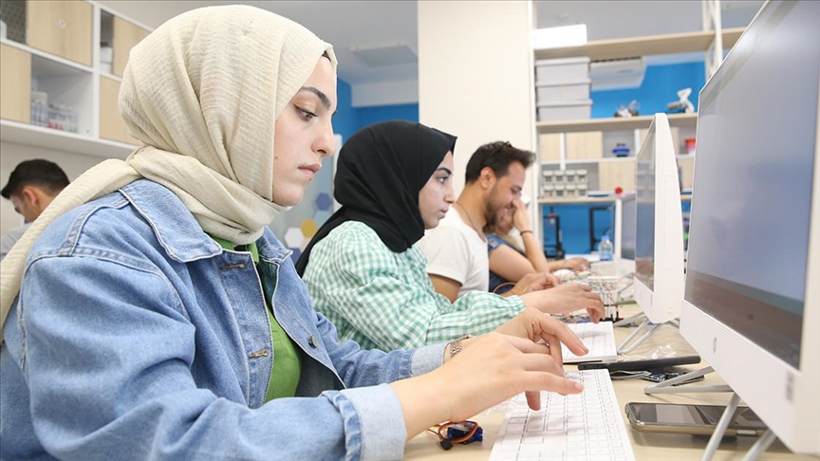 Genç istihdamına yeni destek: 18-25 yaş için ücret ve prim teşviki geliyor - Resim: 8