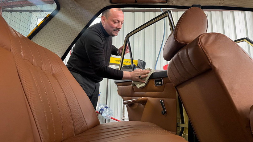 25 bin liraya aldığı klasik araca servet harcadı: 50 yıllık otomobil küllerinden doğdu - Resim: 5