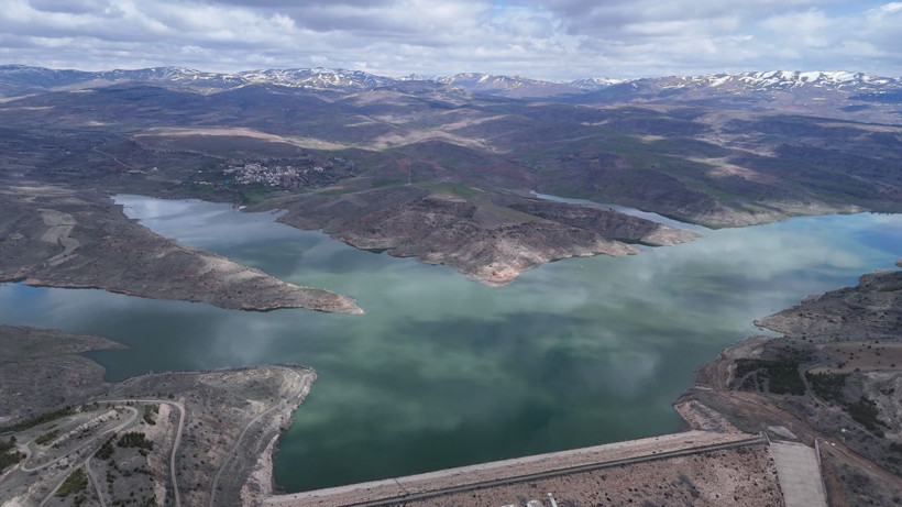 Kuruyan gölün son halini görenler manzaraya inanamadı: Son 15 yılın en yüksek seviyesi - Resim: 1