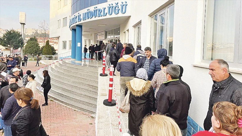 Emekli olmak isteyenler dikkat! 2026 mı avantajlı, 2027 mi? Maaş hesabında kritik detay ortaya çıktı - Resim: 7