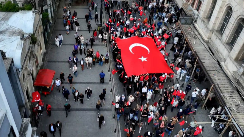 İstanbul, fethin 573. yıl dönümünü kutluyor - Resim: 2