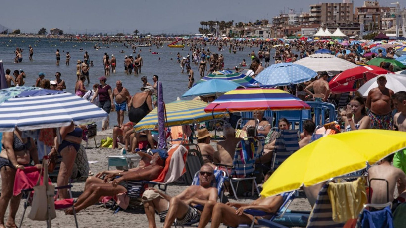 Yaz sezonu öncesi alarm zilleri! Turizmde rekor kırıyor ama personel bulamıyor - Resim: 1