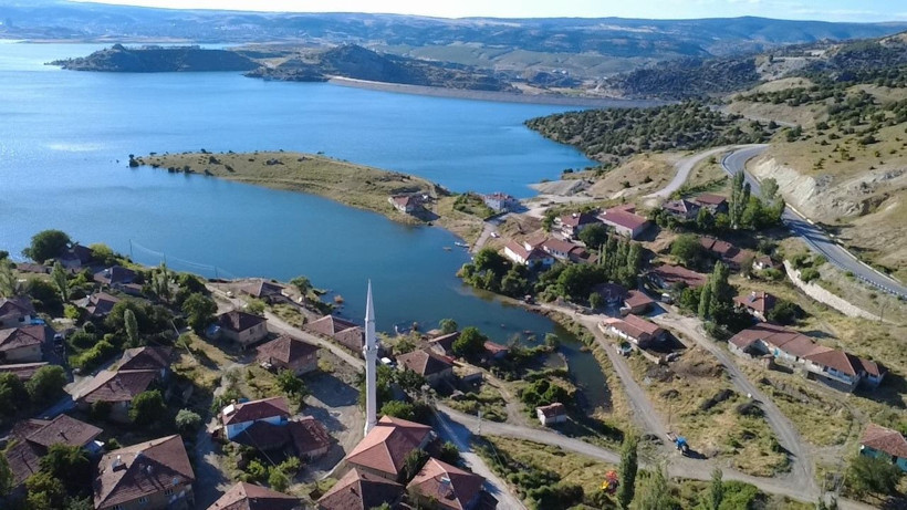 Baraj taştı, yılan istilası başladı! Her gün anons yapılıyor, panik büyüyor - Resim: 1