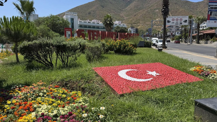 Kurşun ve kan izleri hâlâ duruyor: İşte Cumhurbaşkanı Erdoğan'ın 15 Temmuz'da kaldığı otel... - Resim: 13