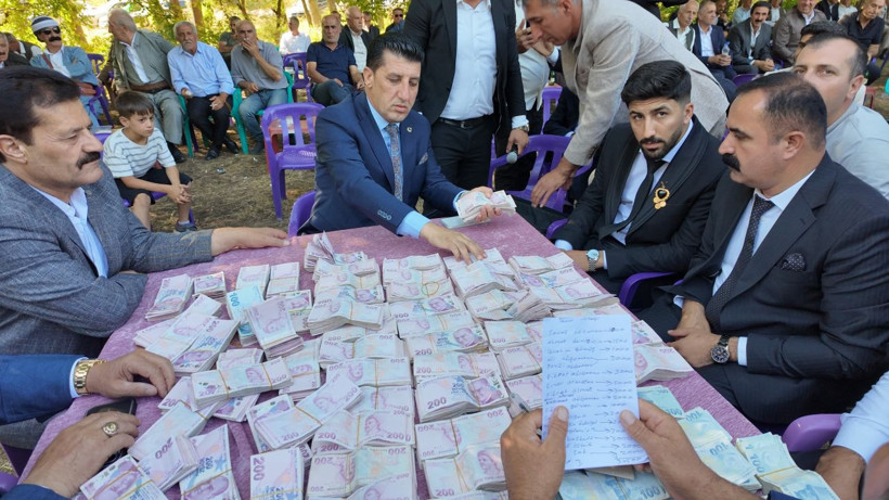 İki gün iki gece süren düğünde 35 koyun kesildi, 6 milyon TL'lik takı takıldı - Resim: 3