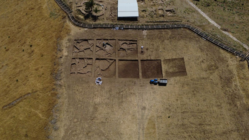 Göbeklitepe’de yeni dönem: Kuzey kesiminde ilk kez kazı başladı - Resim: 4