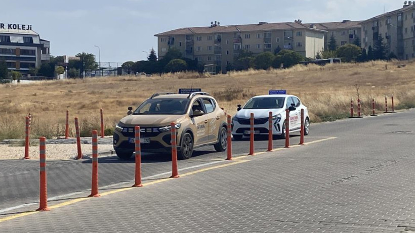 Ehliyet sınavında ezber dönemi bitiyor: Adayları zorlu parkur bekliyor - Resim: 1