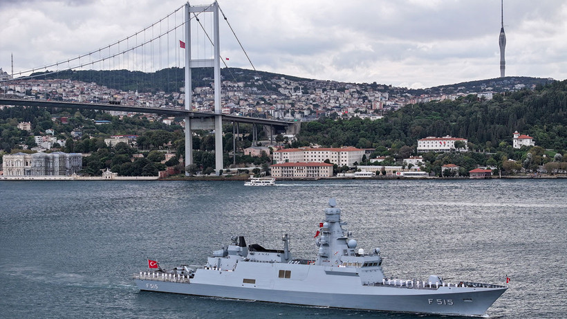 Boğaz’da Preveze korteji: Savaş gemileri ve denizaltılar geçiş yaptı - Resim: 1