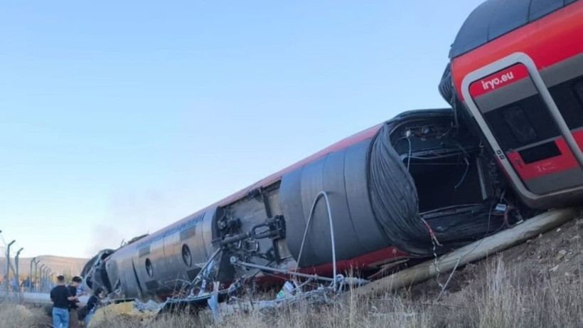 Faciadan &ouml;nceki 5 dakika: İspanya'daki tren kazasının kayıtları ortaya &ccedil;ıktı - Resim : 2