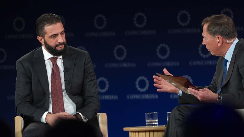 Eski düşmanla aynı masada: Şara ve eski CIA direktörü Petraeus’tan çarpıcı diyalog - Resim : 1