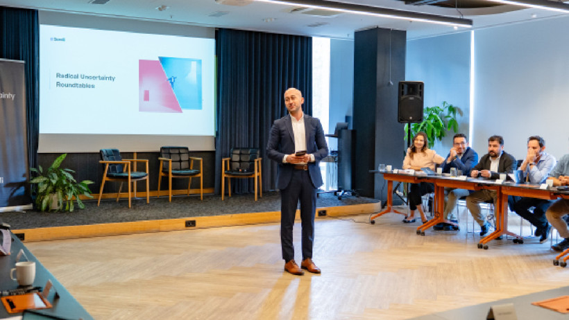 Karar alıcılar belirsizliği tartıştı: Kaçamayız, kabullenmeliyiz - Resim : 3