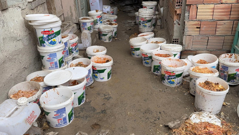 Öfkeli komşular isyanda! ‘çöp bahçe’ nedeniyle mahalle nefes alamıyor - Resim : 2