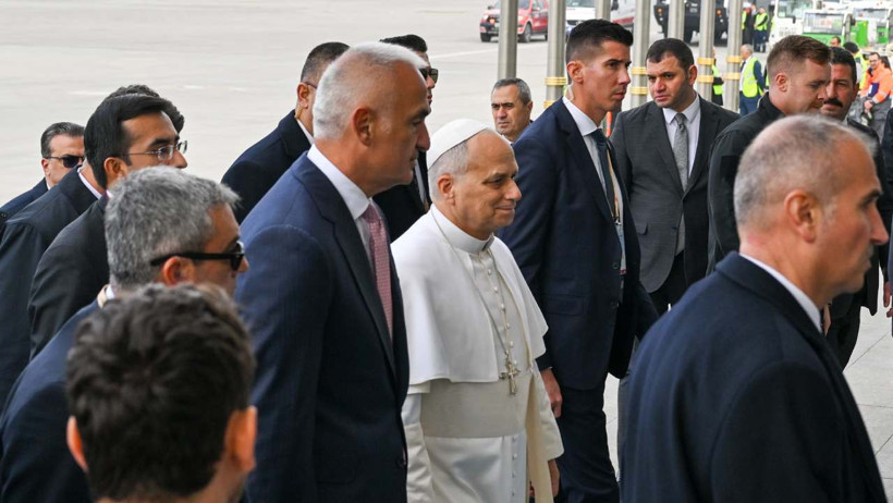 Papa 14. Leo, Türkiye'de! Külliye'de resmi törenle karşılandı - Resim : 1