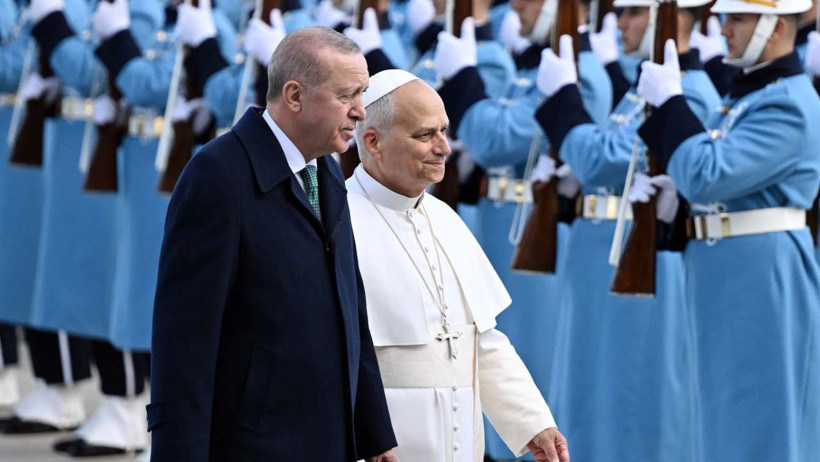 Papa 14. Leo, Türkiye'de! Külliye'de resmi törenle karşılandı - Resim : 4