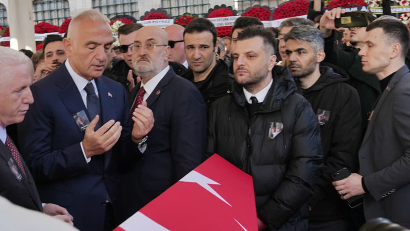 İlber Ortaylı son yolculuğuna uğurlandı... Bakan Ersoy: &Ccedil;ok değerli bir bilim insanını kaybettik - Resim : 1