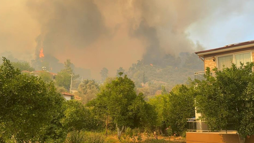 Fethiye'de orman yangını: Bir mahalle tahliye edildi - Resim : 1