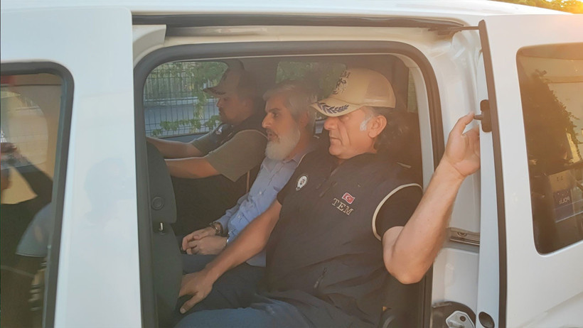 Furkan Vakfı'na operasyon: Alparslan Kuytul, eşi ve çok sayıda kişi gözaltında - Resim : 1