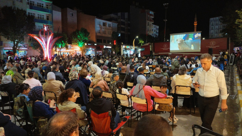 Bakan Ersoy duyurdu: Gezen sinema T&uuml;rkiye&rsquo;nin 81 ilinin tamamına ulaştı - Resim : 2