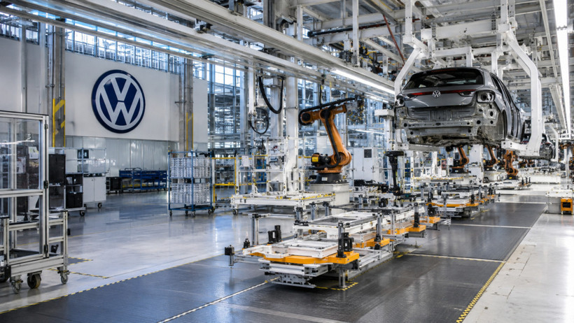 Volkswagen k&uuml;&ccedil;&uuml;lmenin faturasını &ccedil;ıkardı: 16 milyar euro - Resim : 1