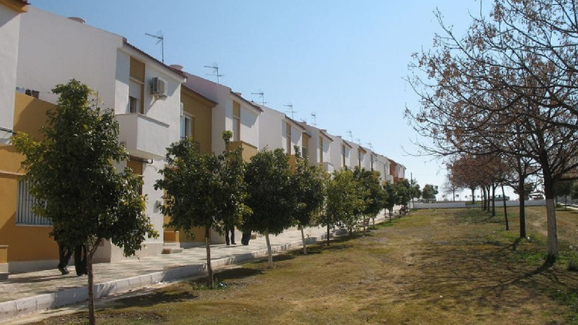 Belediye 24 yeni ev inşa etti, kirasını duyan 10 kat fazlasını &ouml;demeye razı - Resim : 1