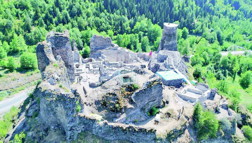 Bulutların yery&uuml;z&uuml;ne indiği yer: Artvin - Resim : 2