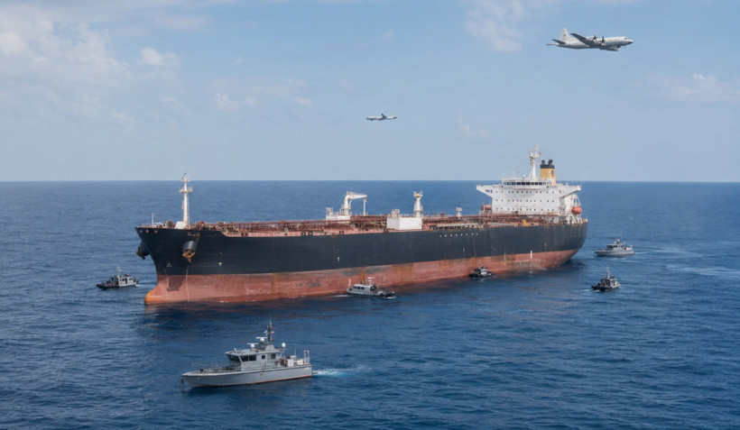 Hürmüz girişinde tanker vuruldu, gemi kumanda dışı kaldı - Resim : 4