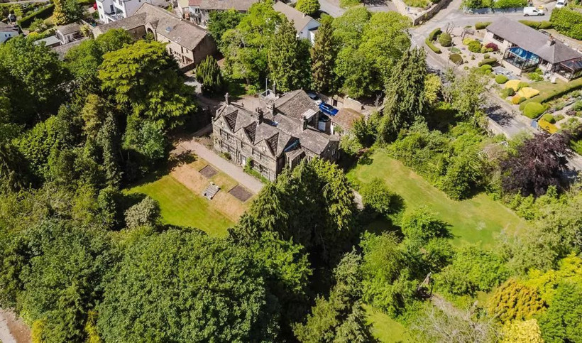 Ünlü yazarın mürebbiyelik yaptığı malikane satışa çıktı - Resim: 34