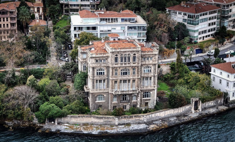 Boğaz’ın en pahalı yalısı satışa çıktı - Resim: 1