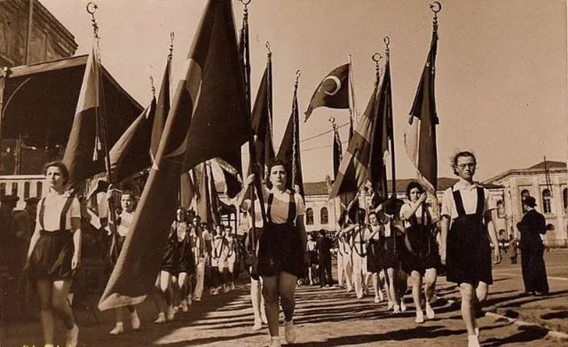 Milli M&uuml;cadele'nin ilk adımı... 19 Mayıs Atat&uuml;rk&rsquo;&uuml; Anma Gen&ccedil;lik ve Spor Bayramı kutlu olsun - Resim : 4